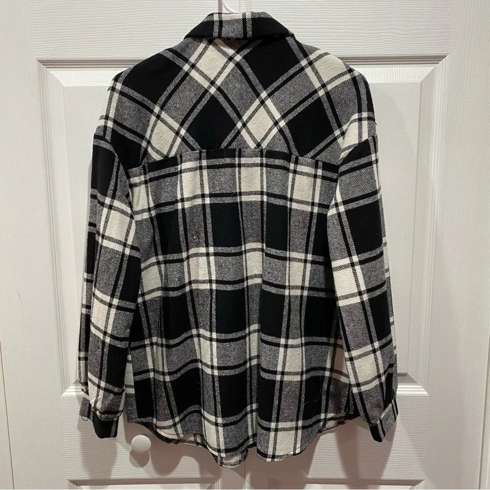 SHEIN Women’s Plaid Flannel Button Wool Mix Shirt - black & white, size S / US 4 - Picture 4 of 7